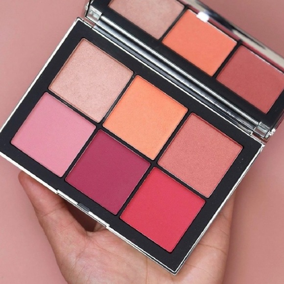 NARS NARCISSIST WANTED 11 CHEEK PALETTE. A TRUE BLUE EGO GLOWS BOLD*** - Picture 9 of 10